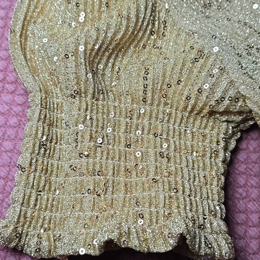 Chelsea & Violet Gold Short Puff Sleeve Sequin Embellished Jumper Medium - Picture 5 of 16